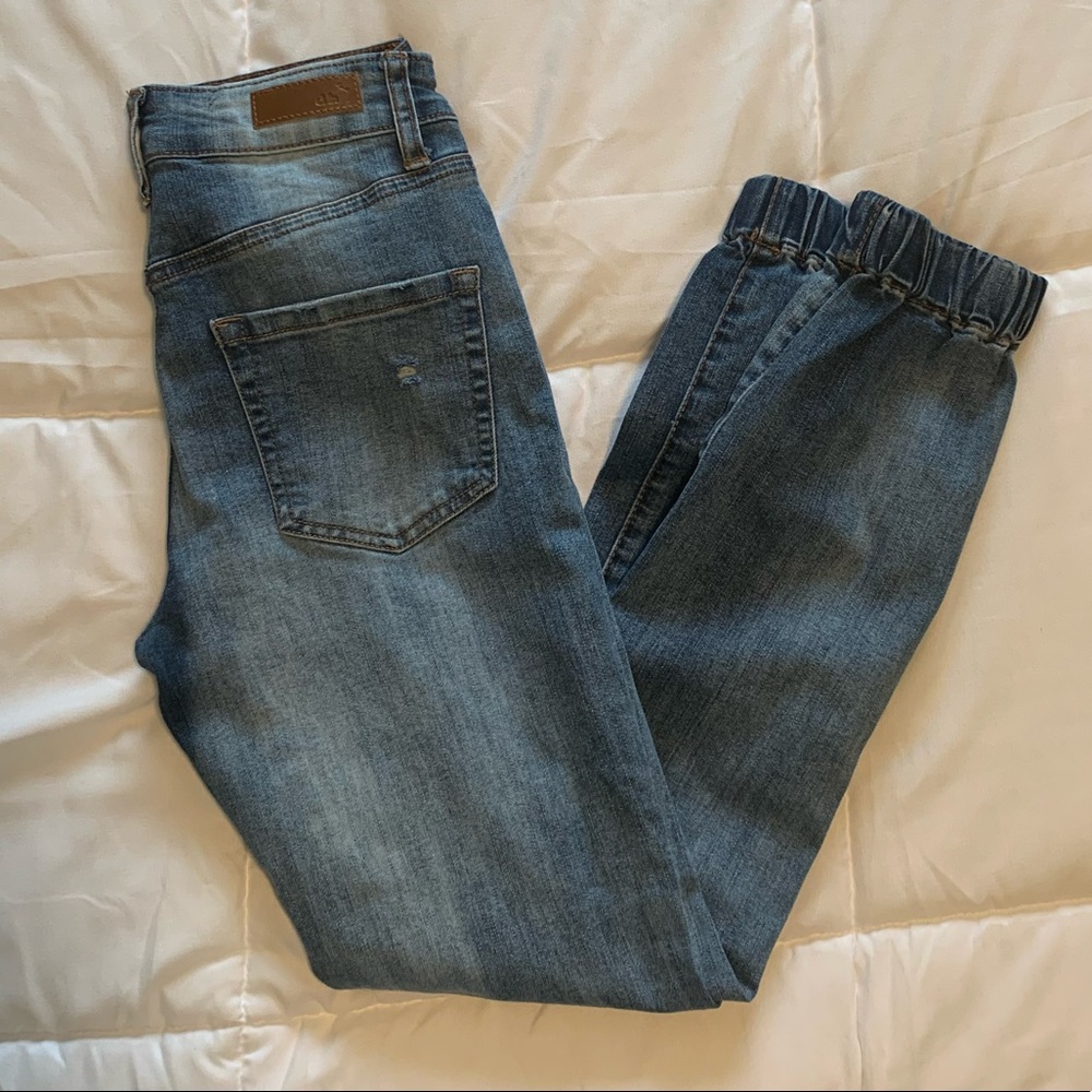 Dollhouse jeans